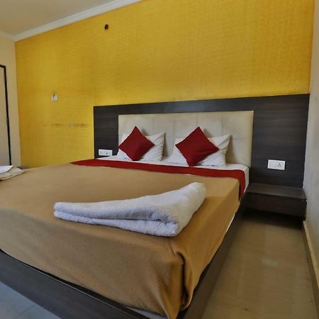 Hotel Vijaya Lakshmi Residency Bangalore Exterior foto